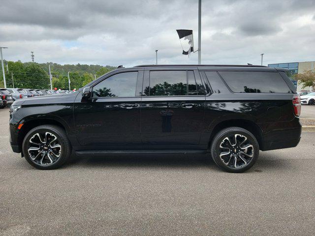 Photo of 2022 Black Chevrolet Suburban