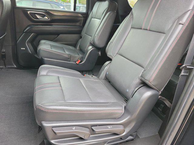 Photo of 2022 Black Chevrolet Suburban