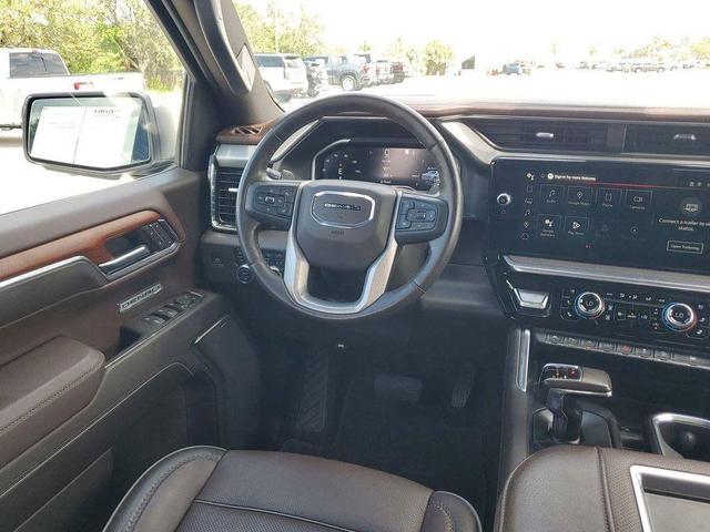 Photo of 2022 White Frost Tricoat GMC Sierra 1500