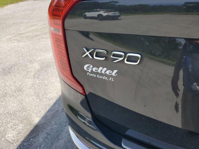 Photo of 2022 Savile Grey Metallic Volvo XC90 Recharge Plug-In Hybrid