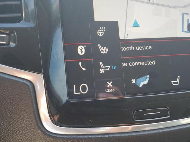 Photo of 2022 Savile Grey Metallic Volvo XC90 Recharge Plug-In Hybrid