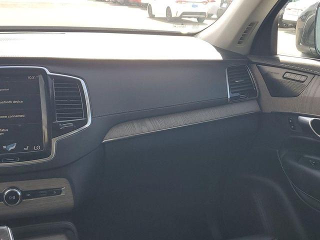 Photo of 2022 Savile Grey Metallic Volvo XC90 Recharge Plug-In Hybrid