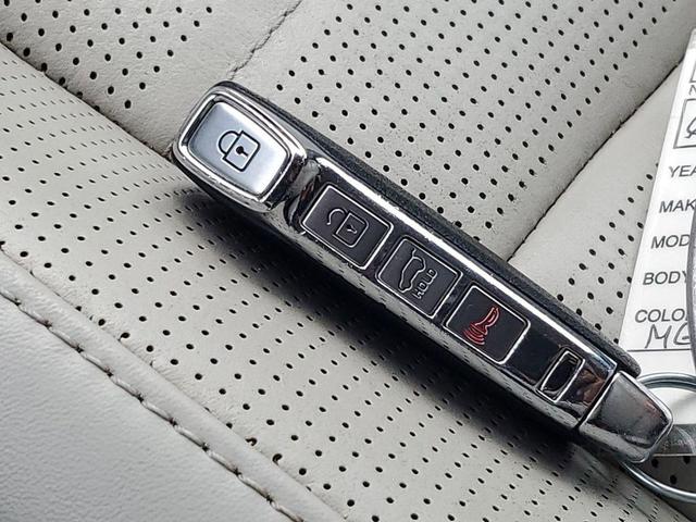 Photo of 2021 Dark Moss Kia Telluride