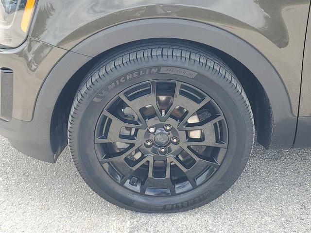 Photo of 2021 Dark Moss Kia Telluride