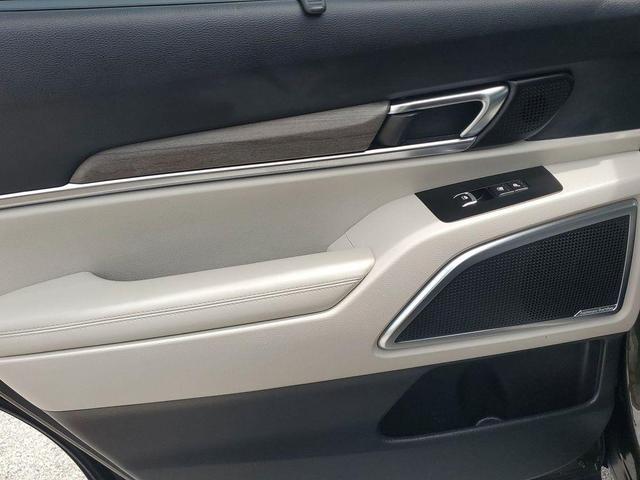 Photo of 2021 Dark Moss Kia Telluride