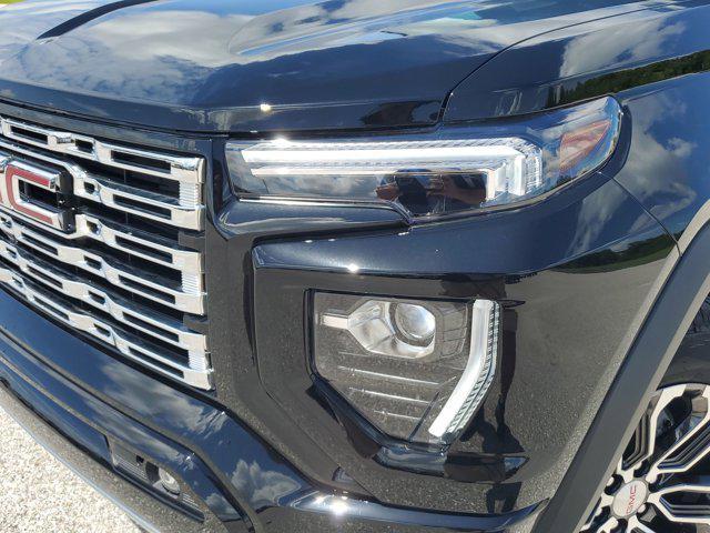 Photo of 2025 Onyx Black GMC Canyon