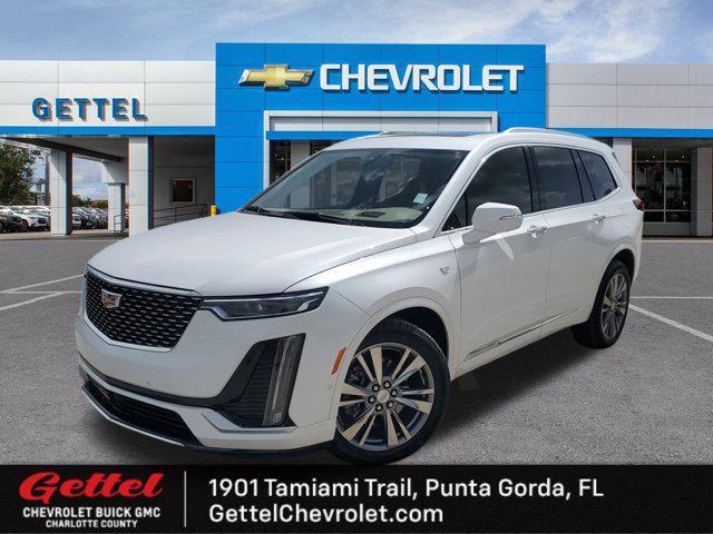 Photo of 2024 Crystal White Tricoat Cadillac XT6