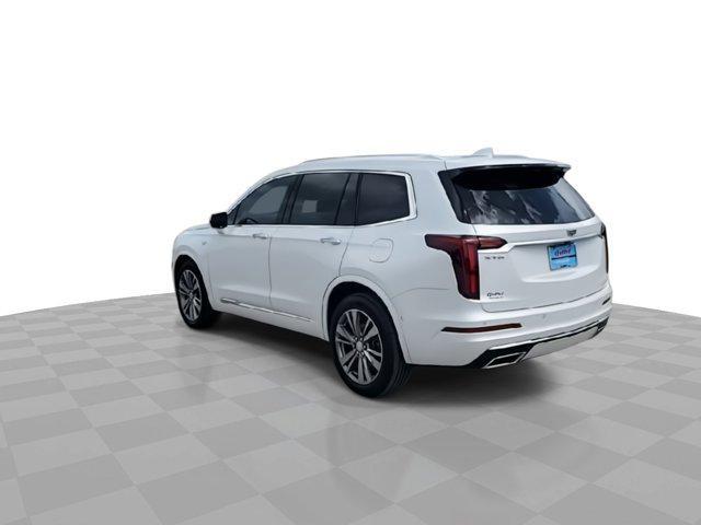 Photo of 2024 Crystal White Tricoat Cadillac XT6