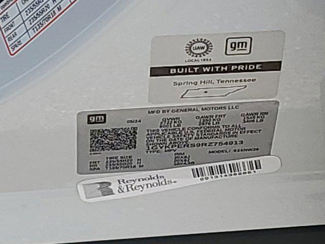Photo of 2024 Crystal White Tricoat Cadillac XT6