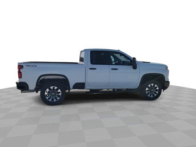 Photo of 2025 Summit White Chevrolet Silverado 2500