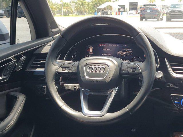 Photo of 2018 Florett Silver Metallic Audi Q7