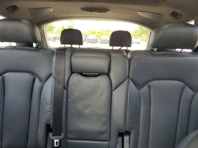 Photo of 2018 Florett Silver Metallic Audi Q7