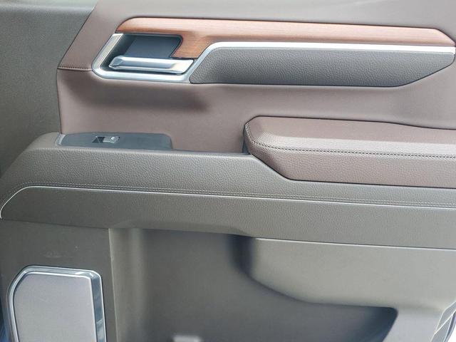 Photo of 2023 Titanium Rush Metallic GMC Sierra 1500