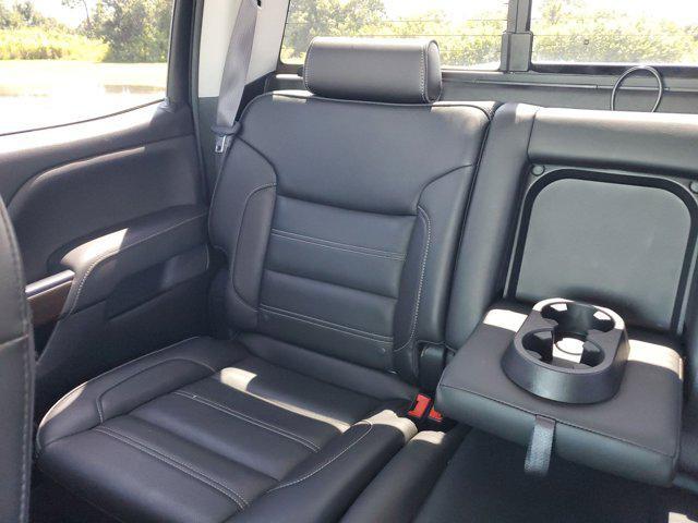 Photo of 2017 Quicksilver Metallic GMC Sierra 2500