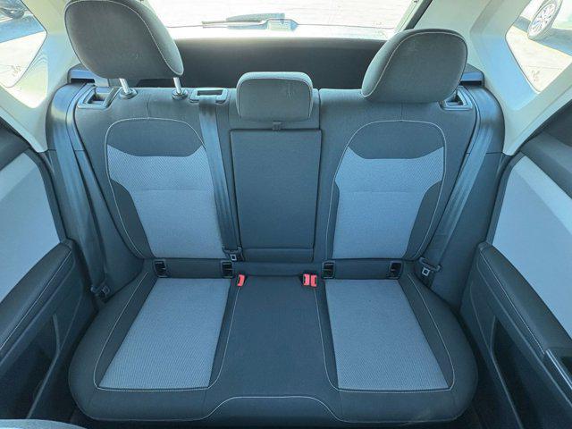 Photo of 2024 Platinum Gray Metallic Volkswagen Taos