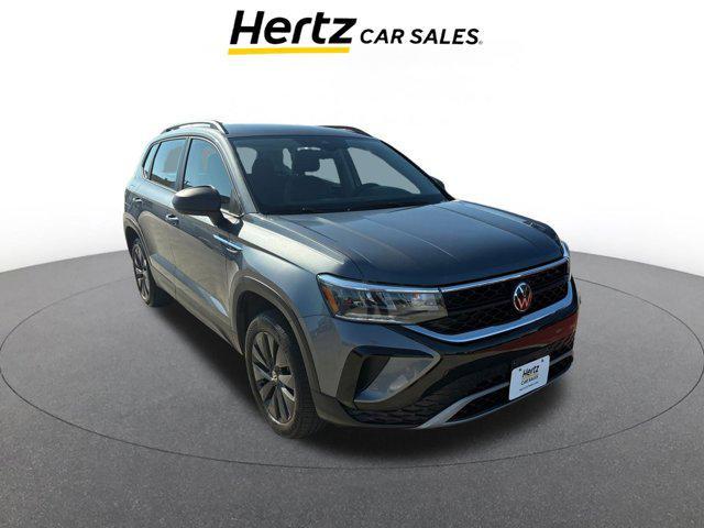 Photo of 2024 Platinum Gray Metallic Volkswagen Taos