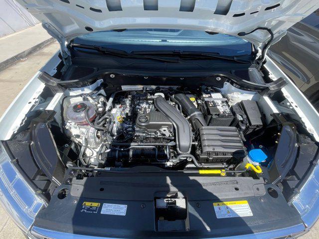 Photo of 2024 Pure White Volkswagen Taos