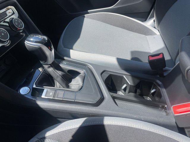 Photo of 2024 Pure White Volkswagen Taos