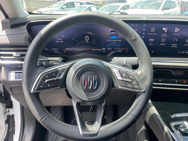 Photo of 2024 Summit White Buick Envision
