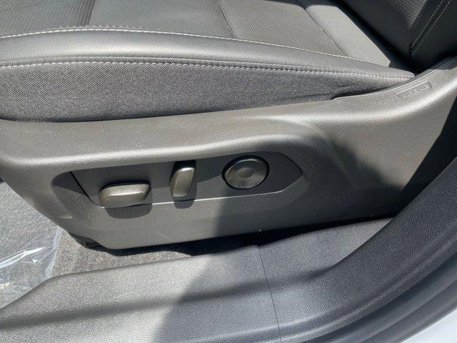 Photo of 2024 Summit White Buick Envision