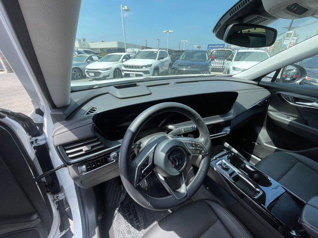 Photo of 2024 Summit White Buick Envision