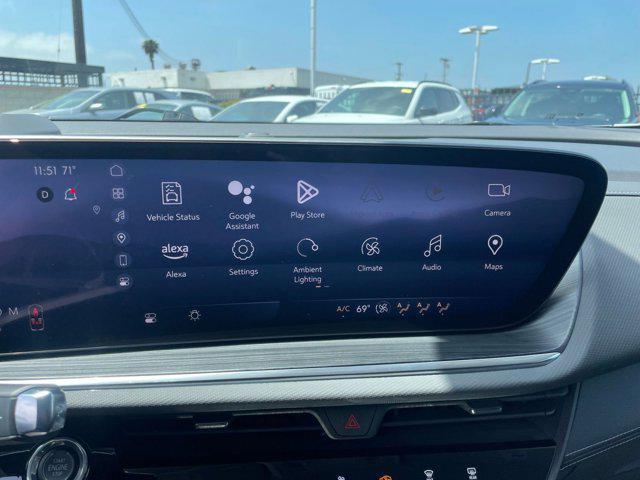 Photo of 2024 Summit White Buick Envision