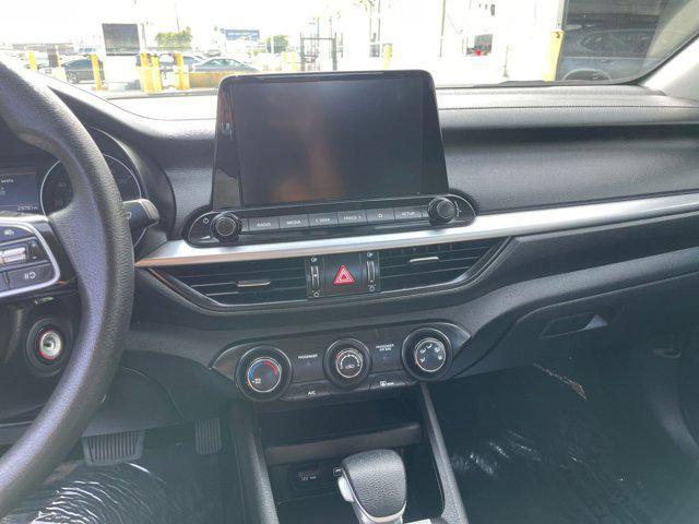 Photo of 2024 Snow White Pearl Kia Forte