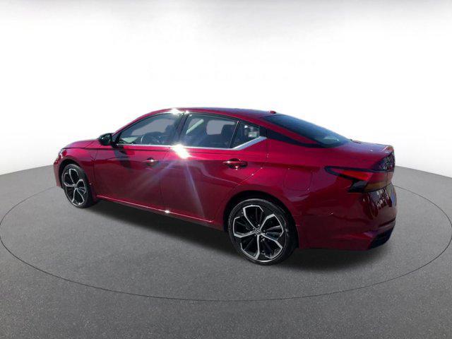 Photo of 2024 Scarlet Ember Nissan Altima