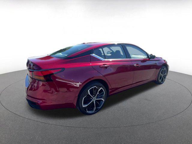 Photo of 2024 Scarlet Ember Nissan Altima