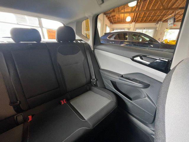 Photo of 2024 Pyrite Silver Metallic Volkswagen Taos