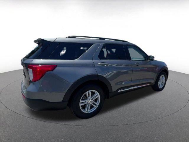 Photo of 2024 Carbonized Gray Metallic Ford Explorer