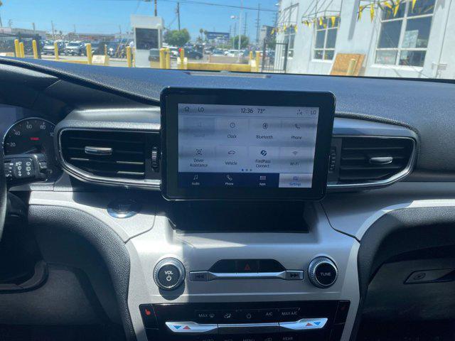 Photo of 2024 Carbonized Gray Metallic Ford Explorer
