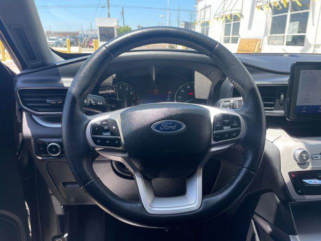Photo of 2024 Carbonized Gray Metallic Ford Explorer