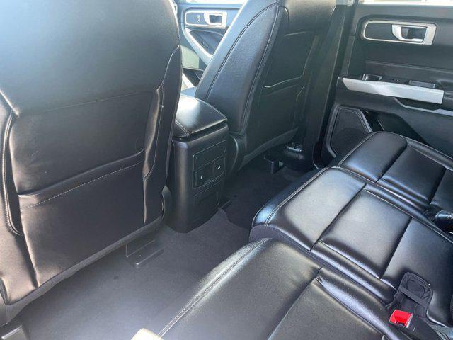 Photo of 2024 Carbonized Gray Metallic Ford Explorer
