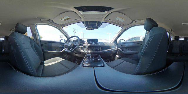 Photo of 2024 Everest White Pearl Nissan Rogue