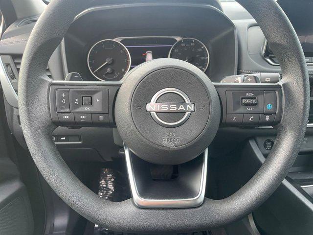 Photo of 2024 Everest White Pearl Nissan Rogue