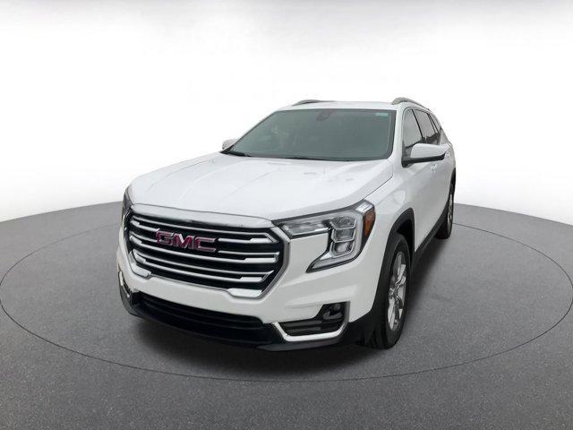 Photo of 2024 Summit White GMC Terrain