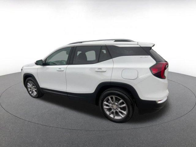 Photo of 2024 Summit White GMC Terrain