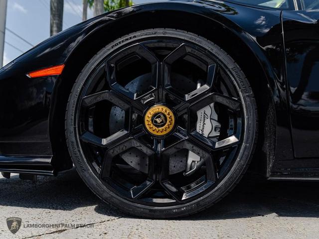 Photo of 2024 A Lamborghini Huracan Tecnica