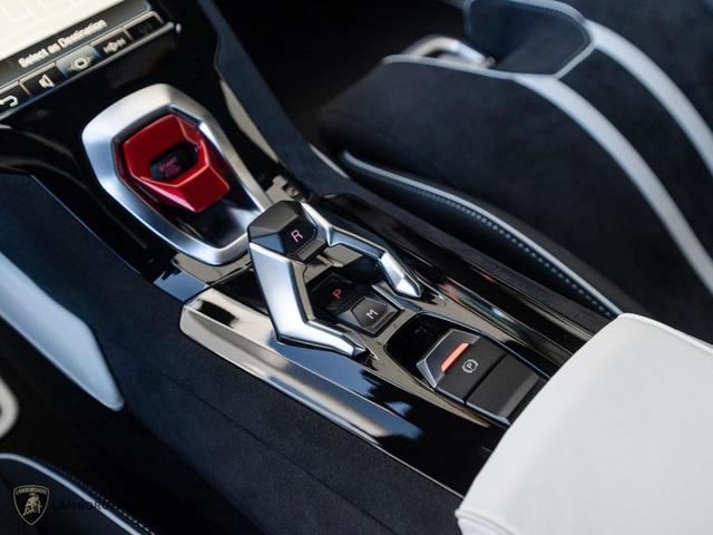 Photo of 2024 A Lamborghini Huracan Tecnica