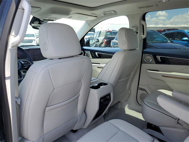 Photo of 2025 Ebony Twilight Metallic Buick Enclave