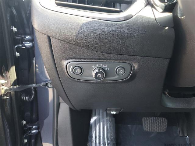 Photo of 2018 Storm Blue Metallic Chevrolet Equinox