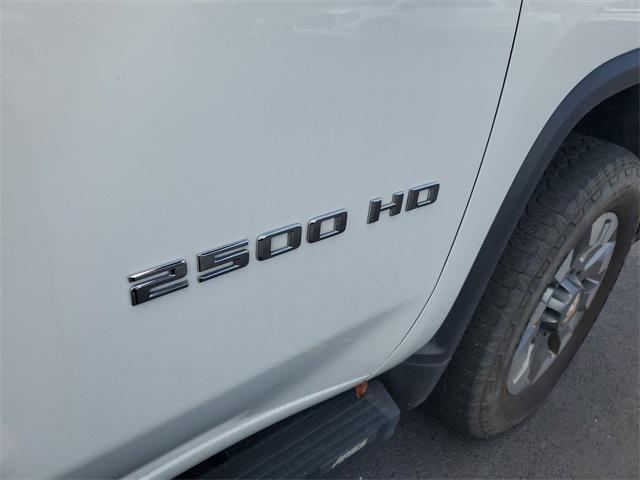 Photo of 2024 Summit White Chevrolet Silverado 2500