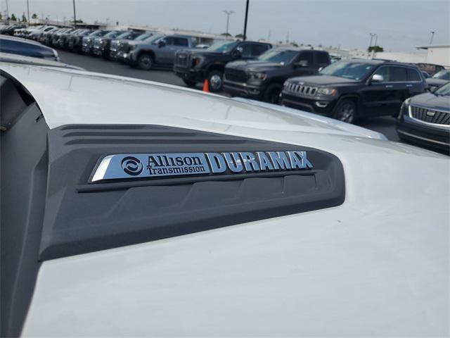 Photo of 2024 Summit White Chevrolet Silverado 2500