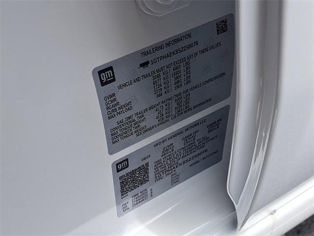 Photo of 2025 Summit White GMC Sierra 1500