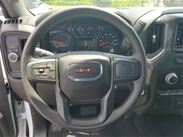 Photo of 2025 Summit White GMC Sierra 1500