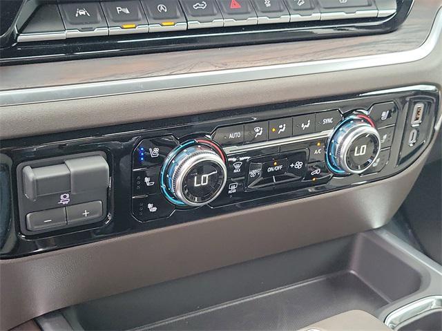 Photo of 2025 Onyx Black GMC Sierra 1500