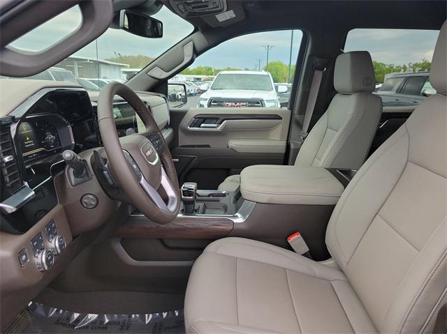Photo of 2025 Onyx Black GMC Sierra 1500