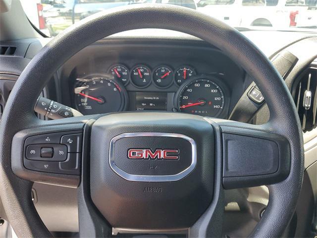 Photo of 2025 Summit White GMC Sierra 1500