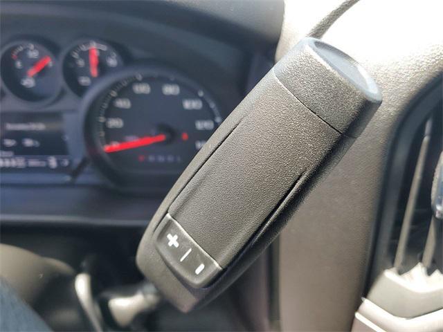 Photo of 2025 Summit White GMC Sierra 1500